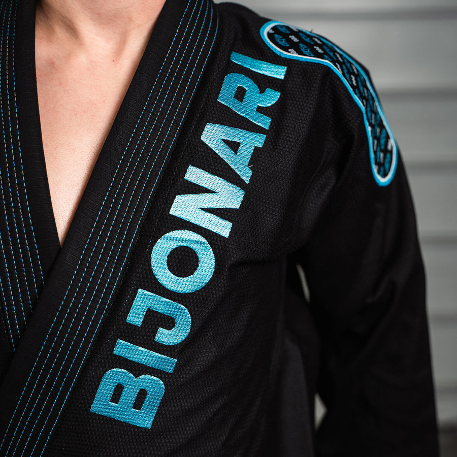 Powell Comp Kimono Black